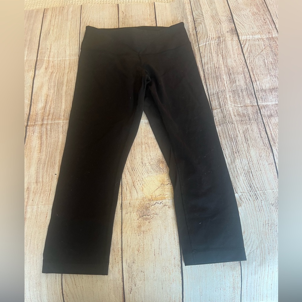 Black cotton lululemon leggings size 4